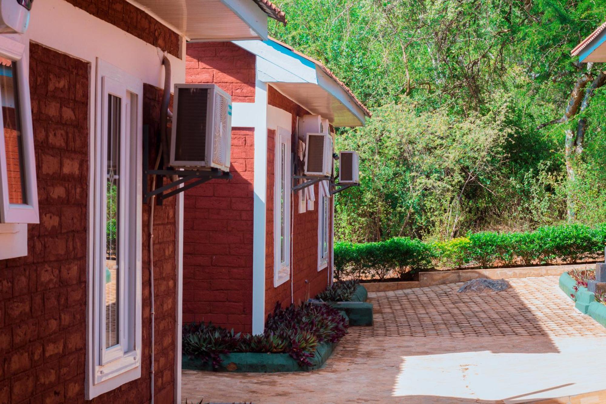 Mkomazi Hotels And Camps Hegoma Екстер'єр фото